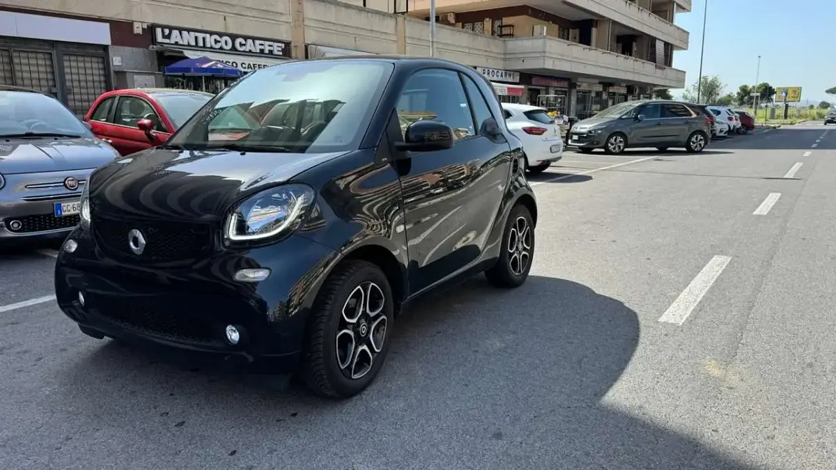 Usata Smart ForTwo Coupé Prime 90 CV (66 kW) 2018 Nero Coupé