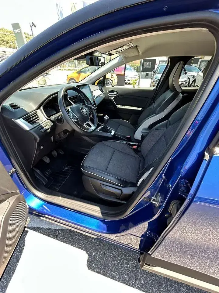 Usata Renault Captur Techno 101 CV (74 kW) 2023 Blu/azzurro SUV