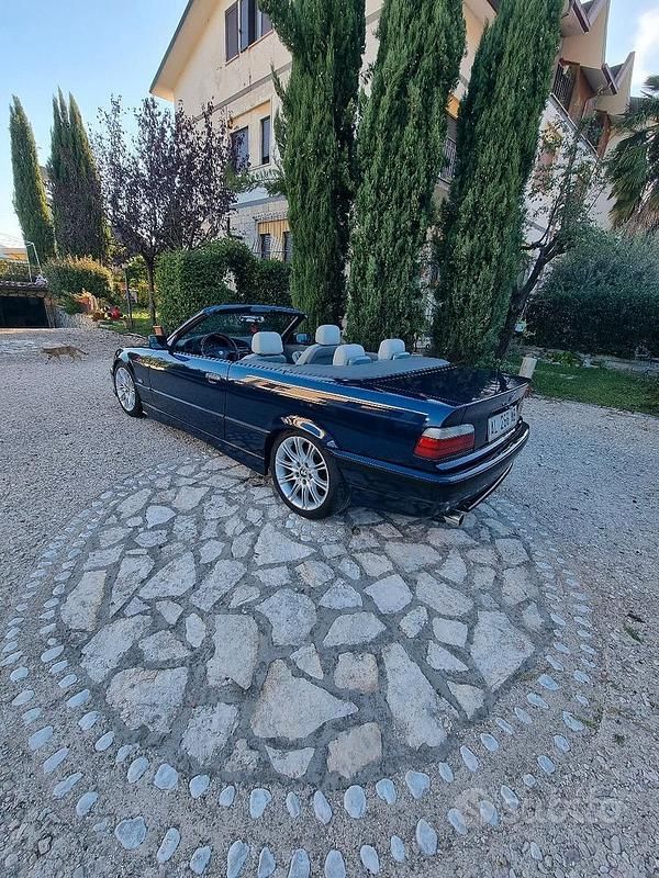 Usata BMW 318 Cabriolet 1996 Blu Cabrio