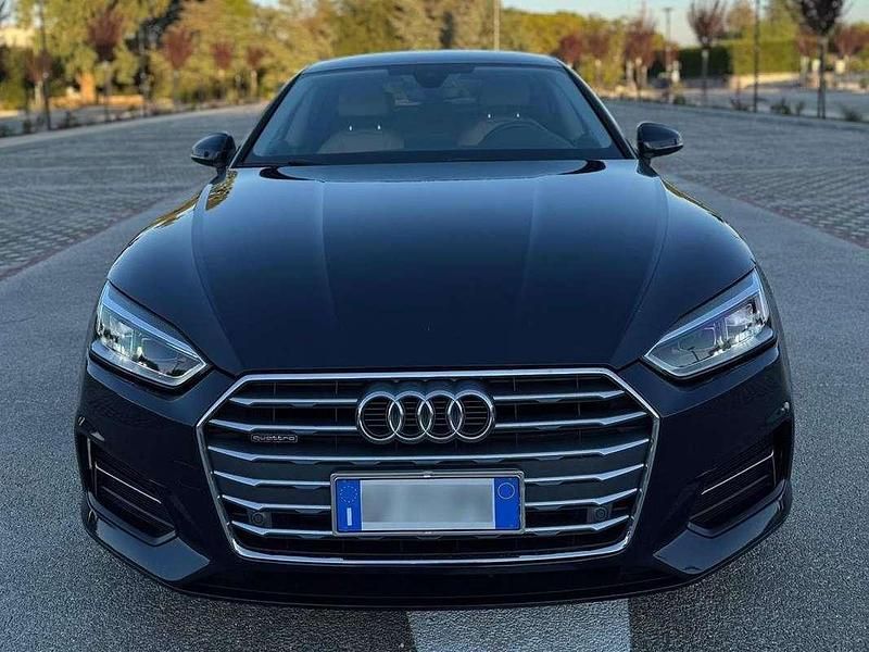 Usata Audi A5 Sportback Ambiente 190 CV (139 kW) 2018 Blu/azzurro Utilitaria