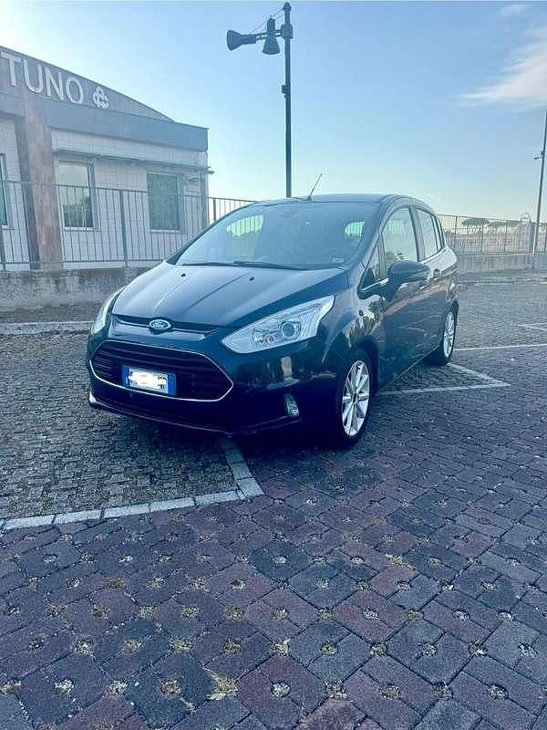 Usata Ford B-MAX Titanium 90 CV (66 kW) 2016 Monovolume