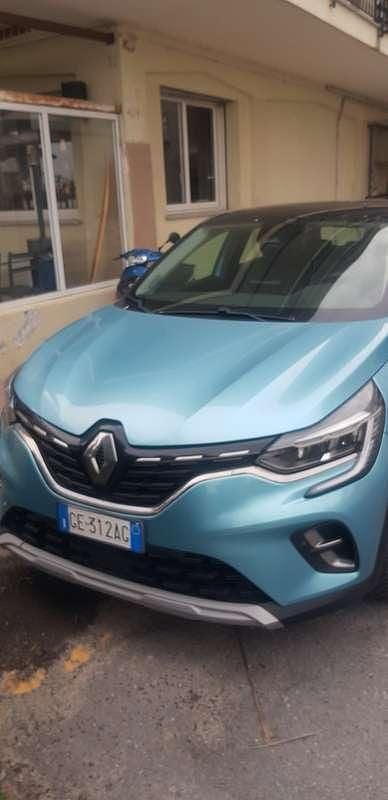 Usata Renault Captur Business 160 CV (117 kW) 2021 Blu/azzurro SUV