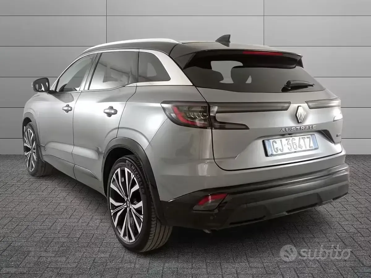 Usata Renault Austral Techno Esprit Alpine 131 CV (96 kW) 2023 Grigio SUV