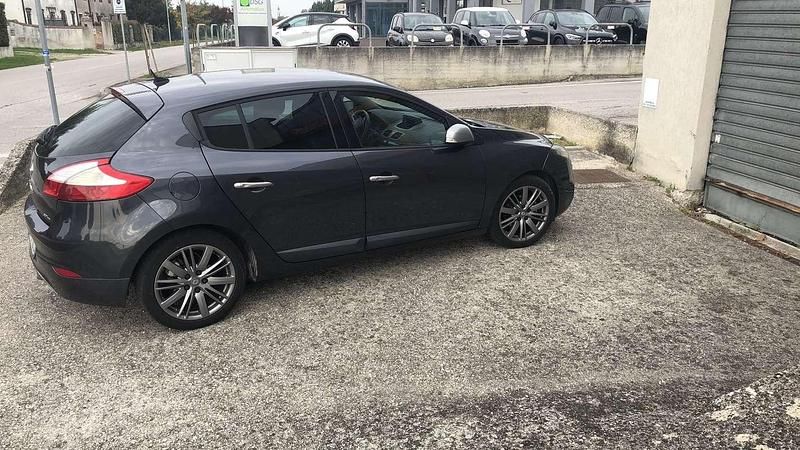 Usata 2011 Renault Mégane GT Line GT-Line Berlina | 4300 € (Cara) - Immagine 1/4