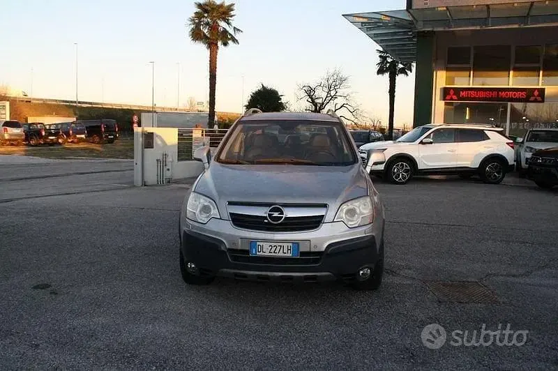 Usata Opel Antara 150 CV (110 kW) 2007 Grigio SUV