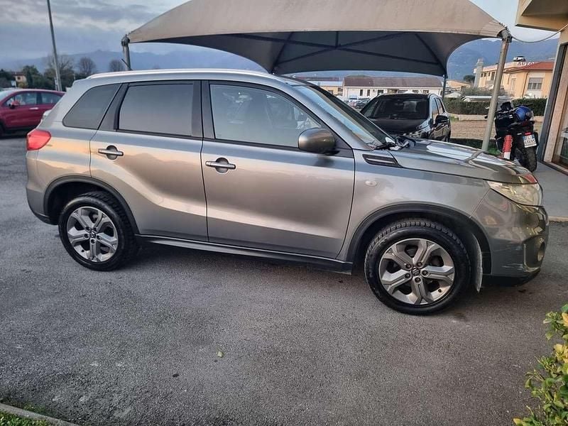 Usata Suzuki Vitara Cool 120 CV (88 kW) 2017 Grigio londra SUV