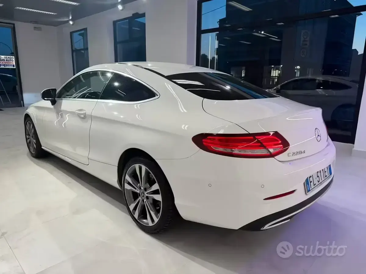 Usata Mercedes C220 170 CV (125 kW) 2017 Bianco Coupé
