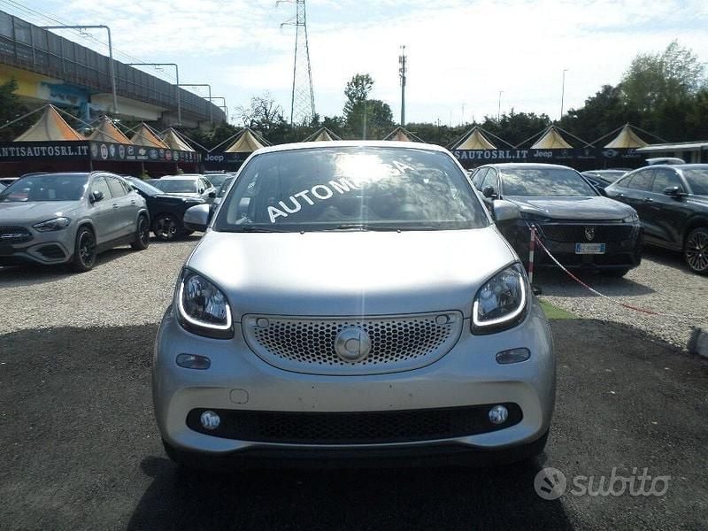 Usata Smart ForFour Passion 89 CV (65 kW) 2018 Grigio Utilitaria