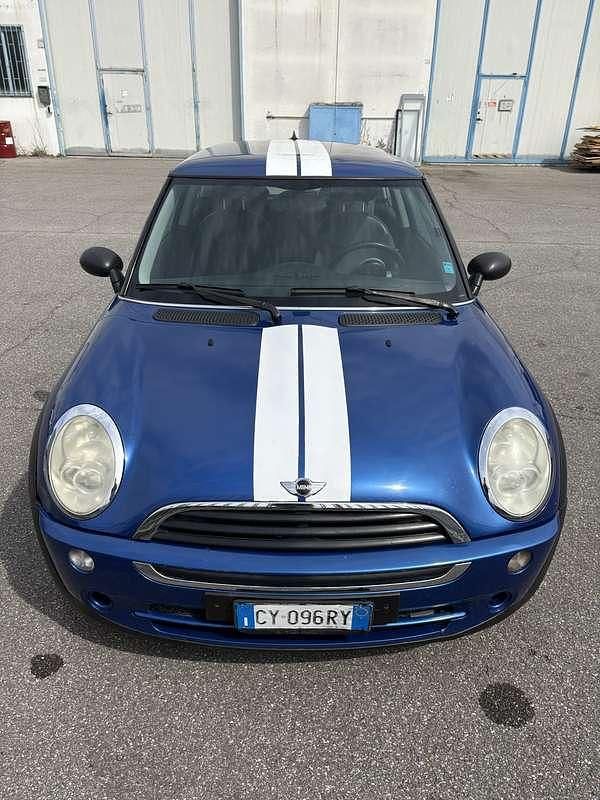 Usata Mini ONE 90 CV (66 kW) 2005 Utilitaria