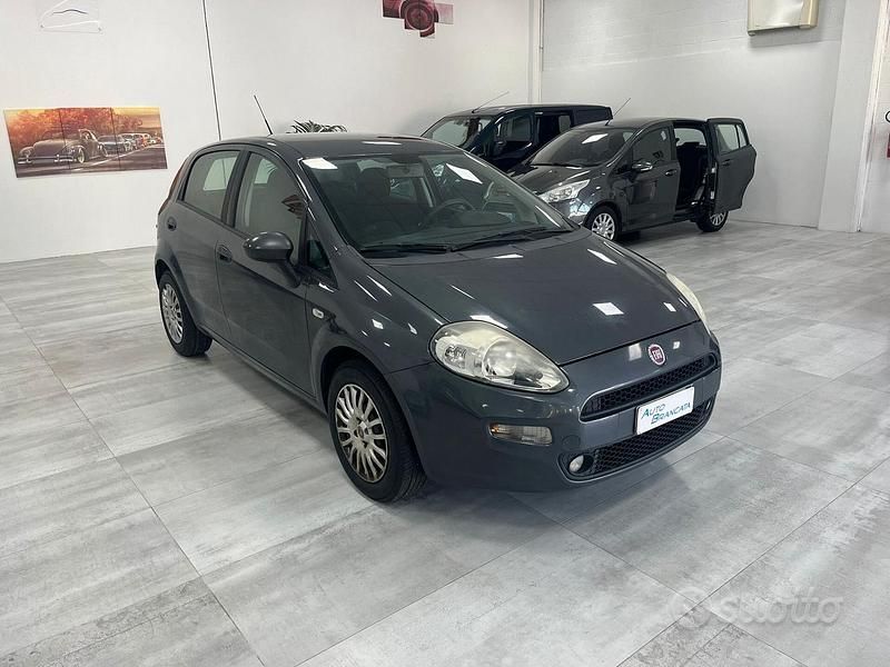 Usata Fiat Punto 75 CV (55 kW) 2014 Grigio Utilitaria