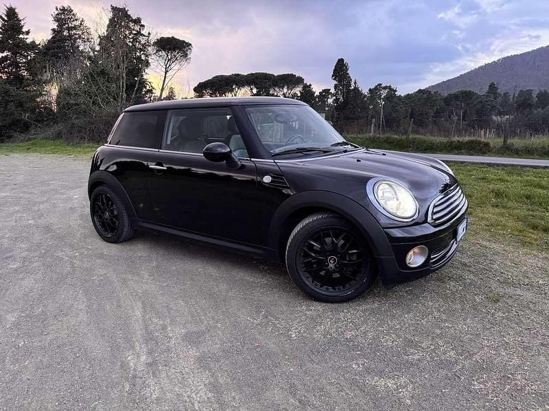 Usata Mini ONE 75 CV (55 kW) 2009 Nero Utilitaria