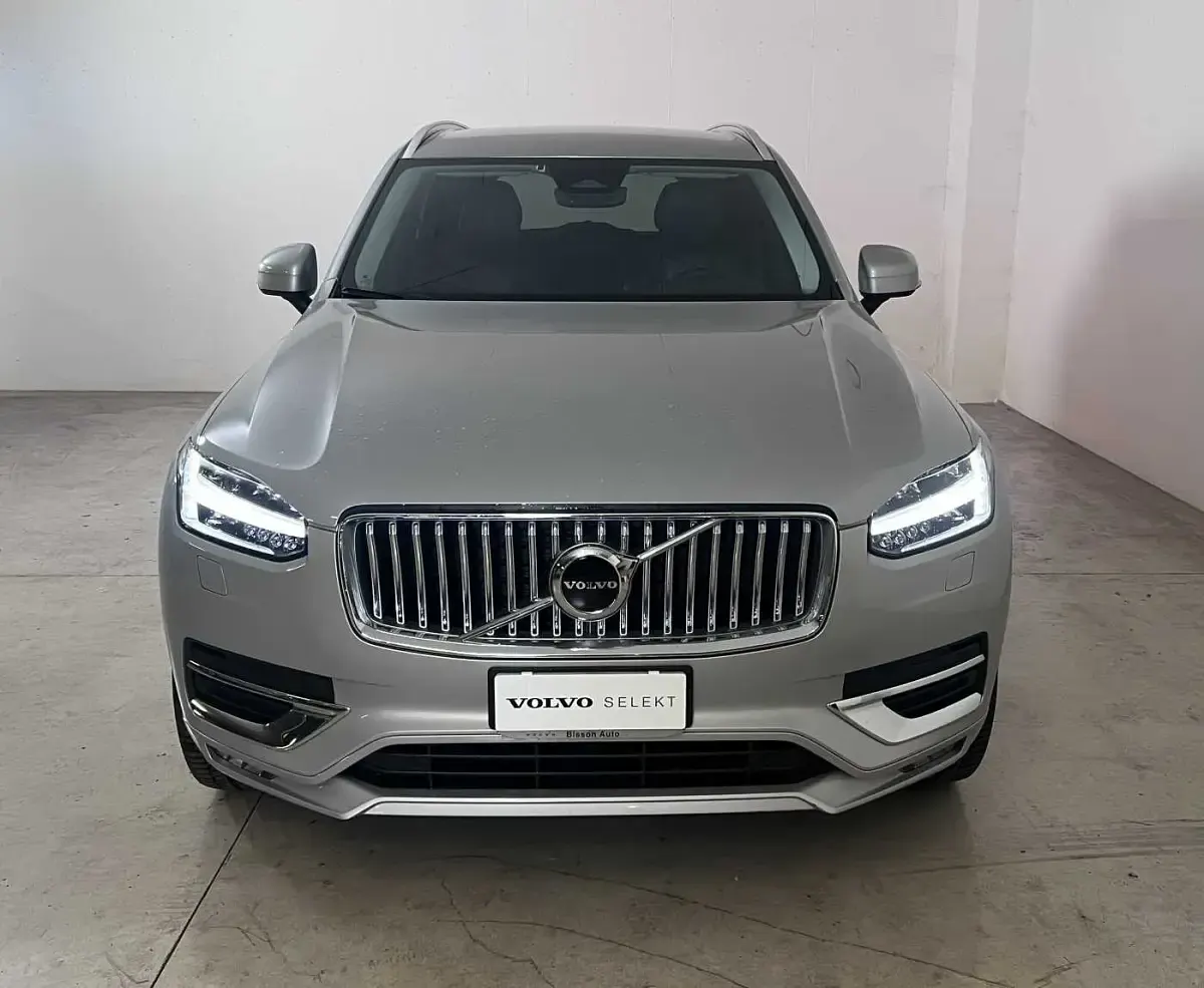 Usata Volvo XC90 173 CV (127 kW) 2024 Argento SUV