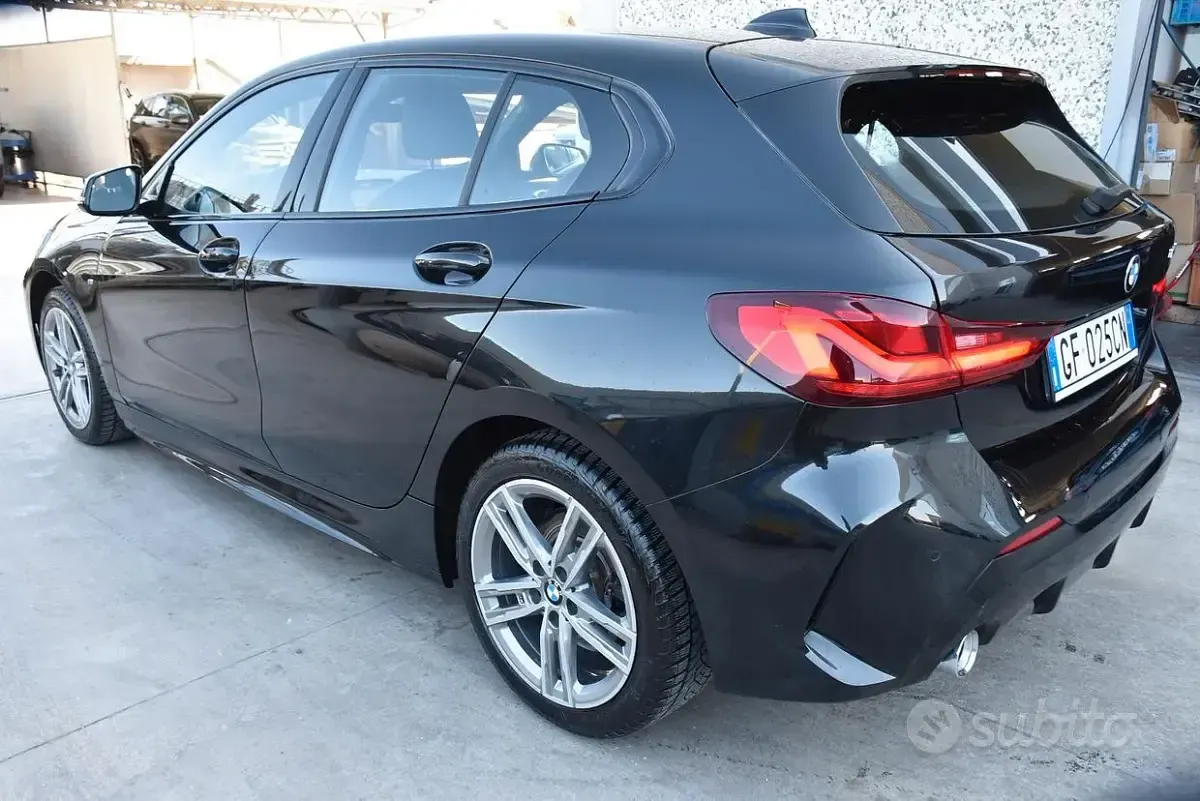 Usata BMW 116 M Sport 116 CV (85 kW) 2021 Nero Utilitaria