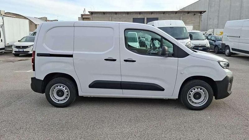 Nuova Peugeot Partner 102 CV (75 kW) 2025 Bianco Monovolume