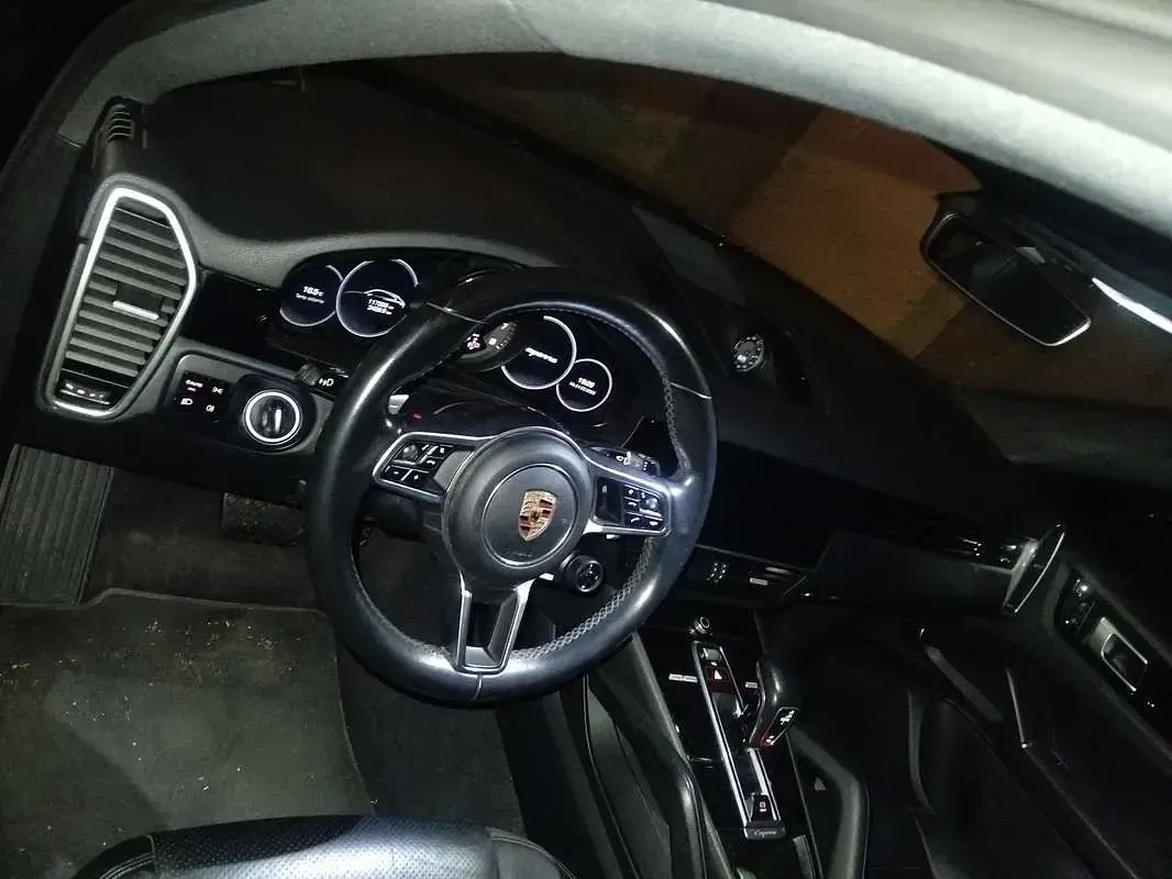 Usata Porsche Cayenne Coupe 340 CV (250 kW) 2019 Nero SUV