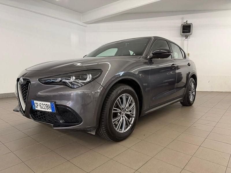 Usata Alfa Romeo Stelvio Super 209 CV (153 kW) 2023 Grigio SUV