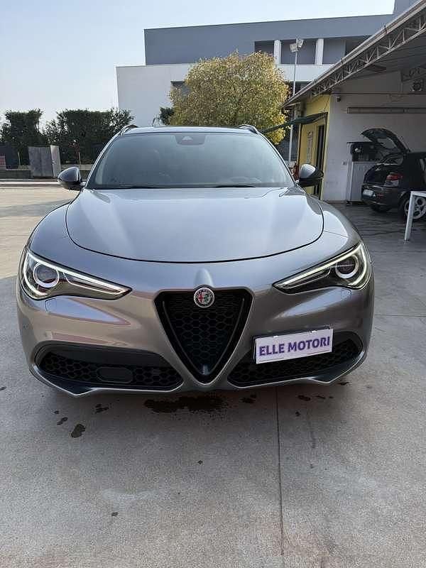 Usata Alfa Romeo Stelvio Tech Edition 280 CV (205 kW) 2019 SUV