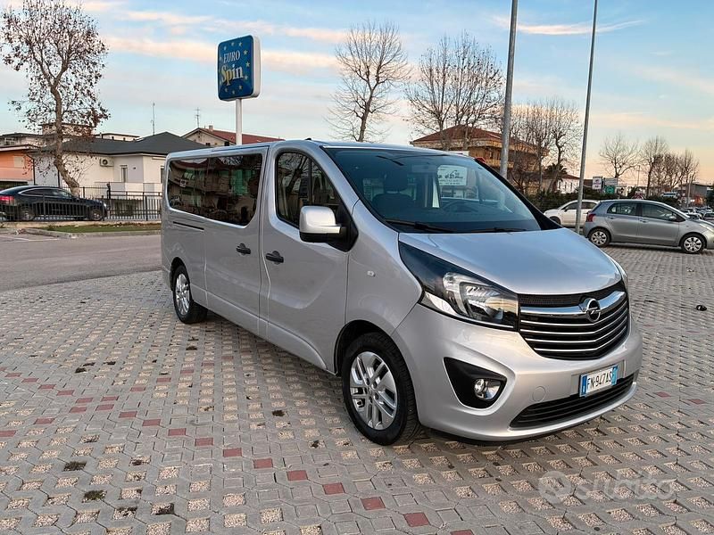 Usata Opel Vivaro 125 CV (91 kW) 2018 Grigio Monovolume