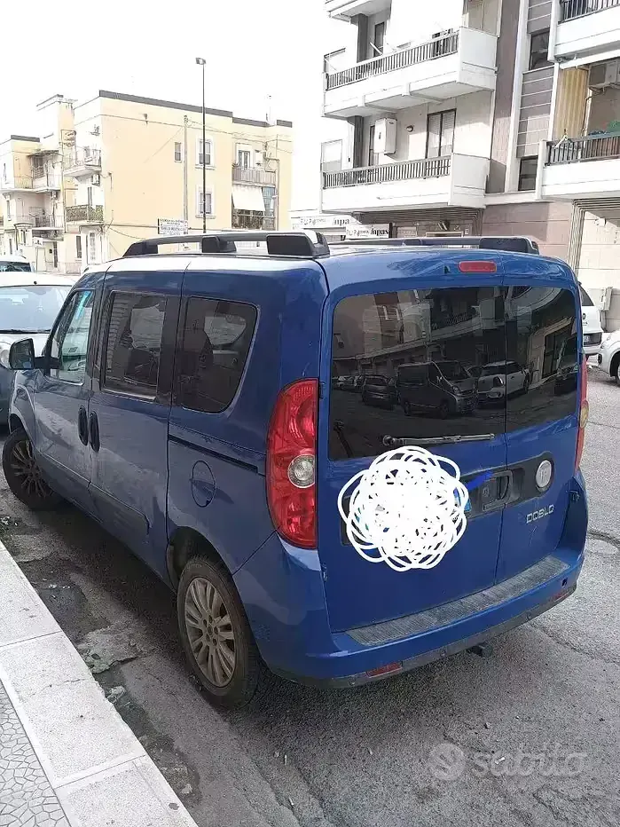 Usata Fiat Doblò 2010 Bluazzurro Monovolume
