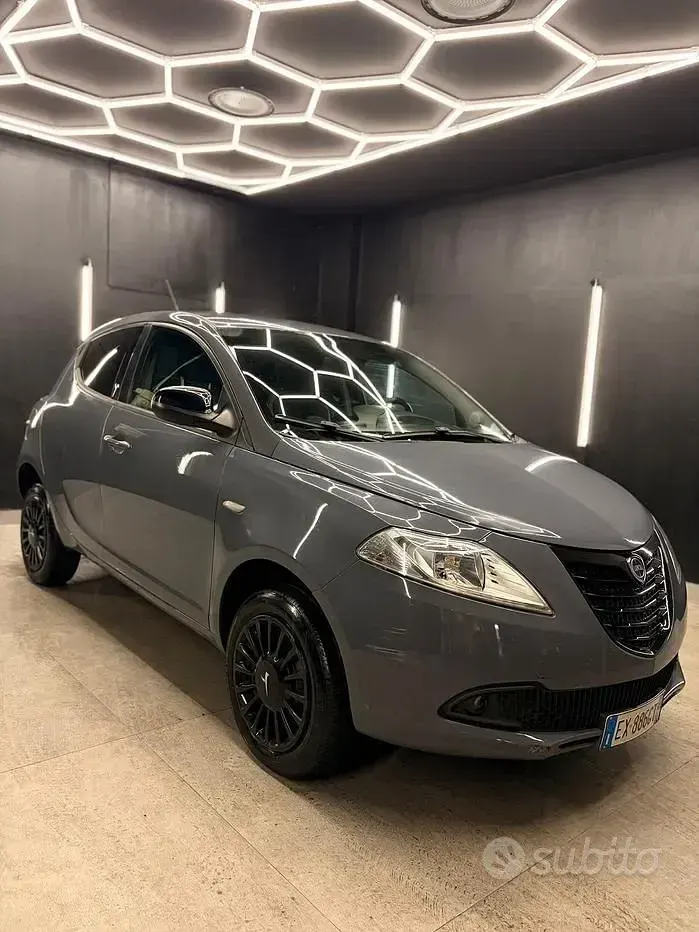Usata Lancia Ypsilon 85 CV (62 kW) 2014 Utilitaria