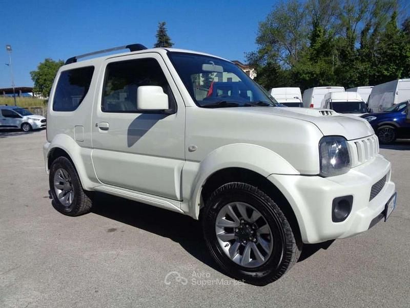 Bianco Usata 2016 Suzuki Jimny SUV | 17.500 € (Cara) - Immagine 1/4