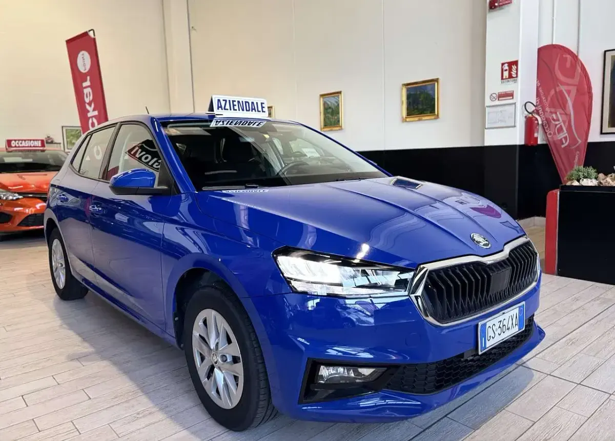 Usata Skoda Fabia 95 CV (69 kW) 2024 Blu mediterraneo Utilitaria