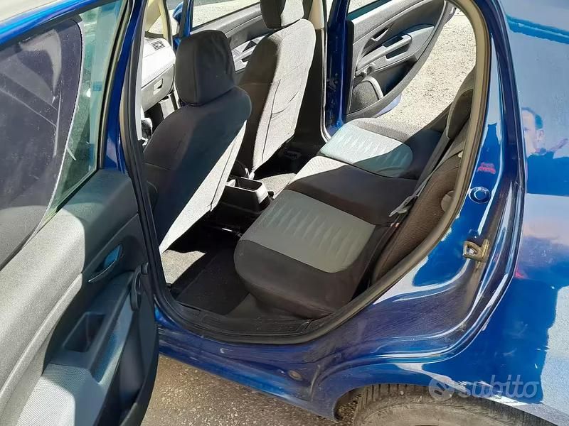 Usata Fiat Punto 77 CV (56 kW) 2008 Blu Utilitaria
