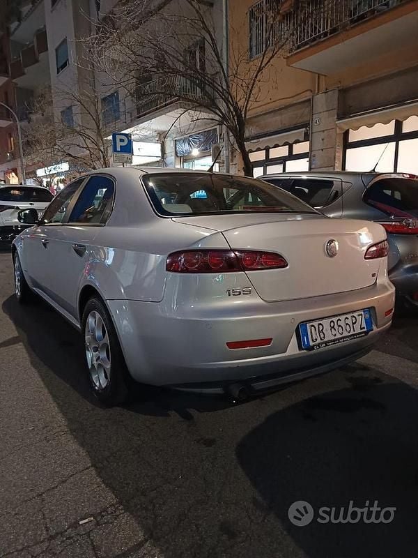 Usata Alfa Romeo 159 140 CV (102 kW) 2006 Grigio Berlina