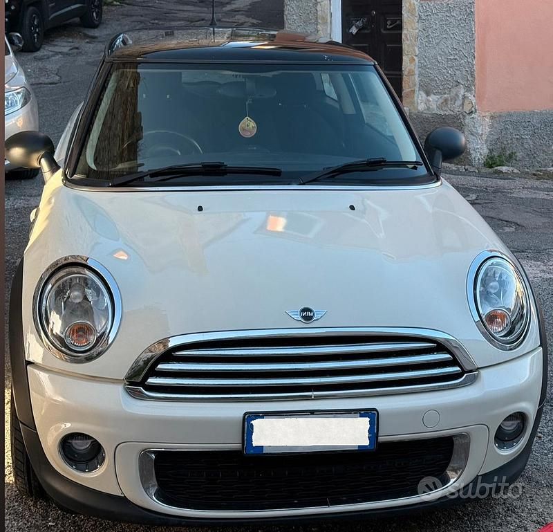 Bianco Usata 2012 Mini Cooper D Due volumi | 4500 € (Ottimo prezzo) - Immagine 1/4