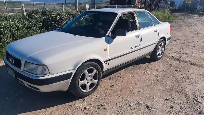 Usata Audi 80 90 CV (66 kW) 1993 Bianco Berlina