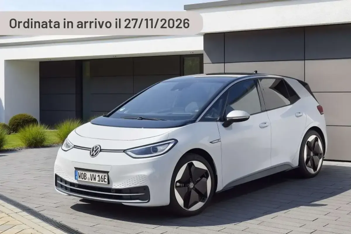 Usata VW ID.3 Pro 69 kW (95 CV) 2024 Argento Utilitaria