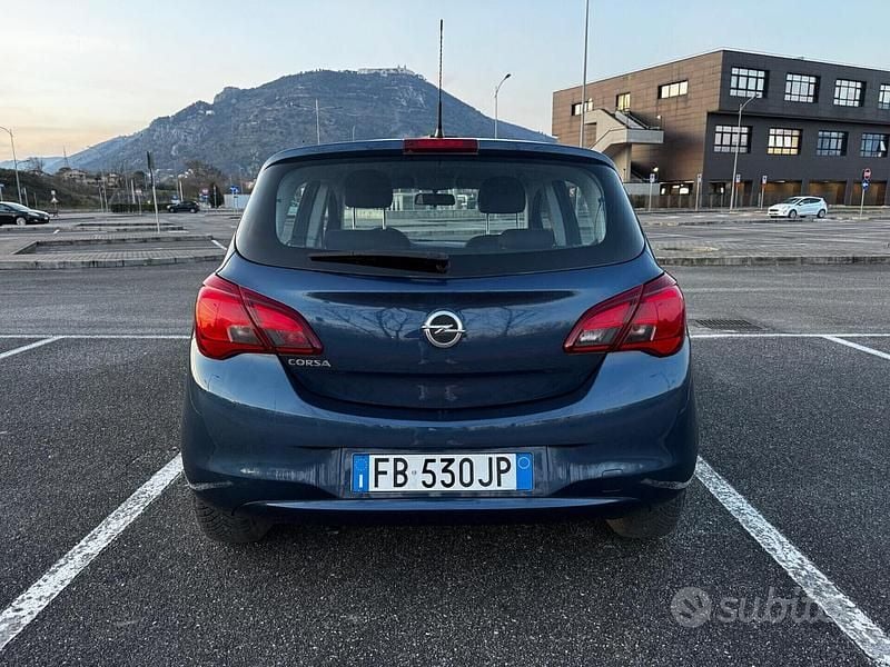 Usata Opel Corsa 90 CV (66 kW) 2015 Blu Utilitaria