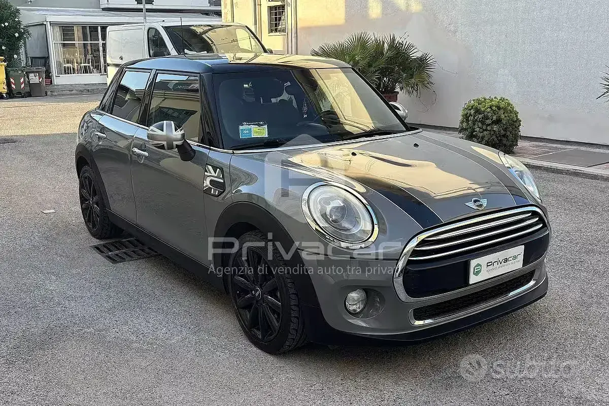 Usata Mini Cooper D Business 116 CV (85 kW) 2014 Grigio Utilitaria