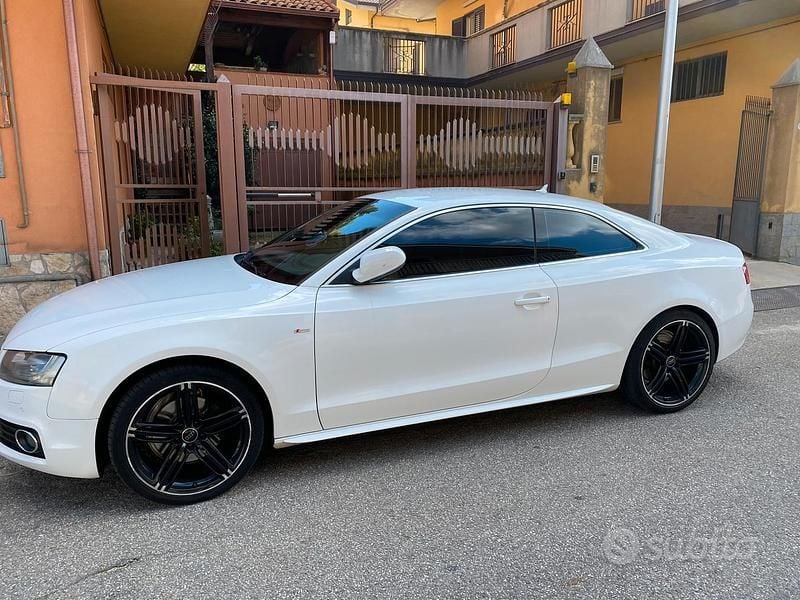 Usata Audi A5 S-Line 177 CV (130 kW) 2011 Bianco Coupé