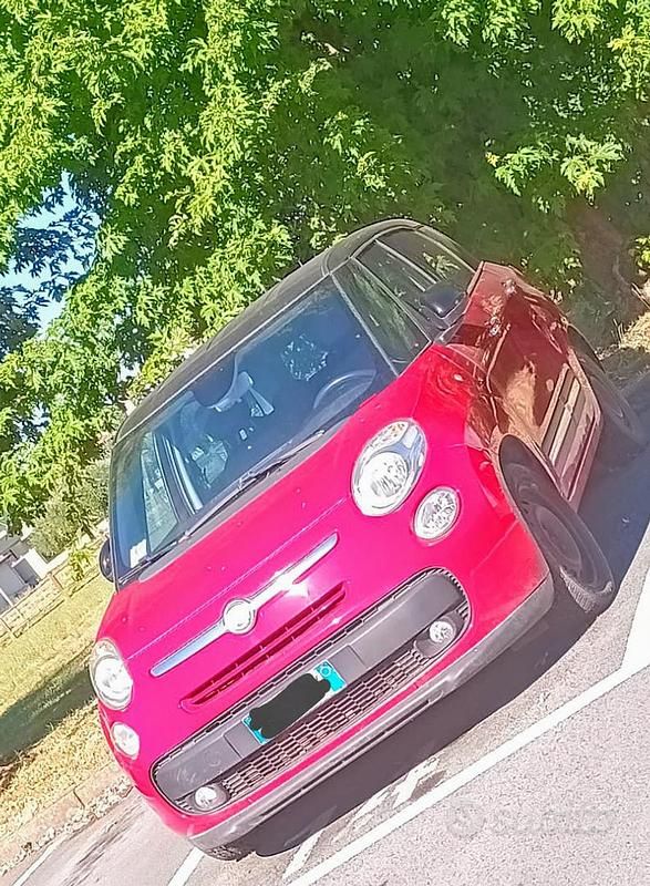Usata Fiat 500L Living 120 CV (88 kW) 2015 Rosso Monovolume