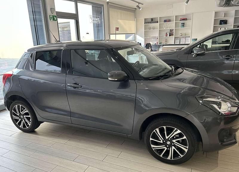Usata Suzuki Swift 83 CV (61 kW) 2023 Londra Utilitaria