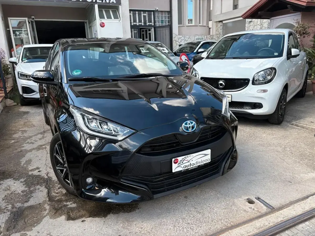 Usata Toyota Yaris Design 92 CV (67 kW) 2022 Nero Utilitaria