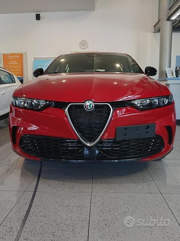 Usata Alfa Romeo Tonale 131 CV (96 kW) 2023 Rosso SUV