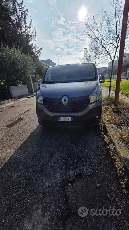 Usata 2016 Renault Trafic Komfort Monovolume | 7500 € (Buon prezzo) - Immagine 1/4
