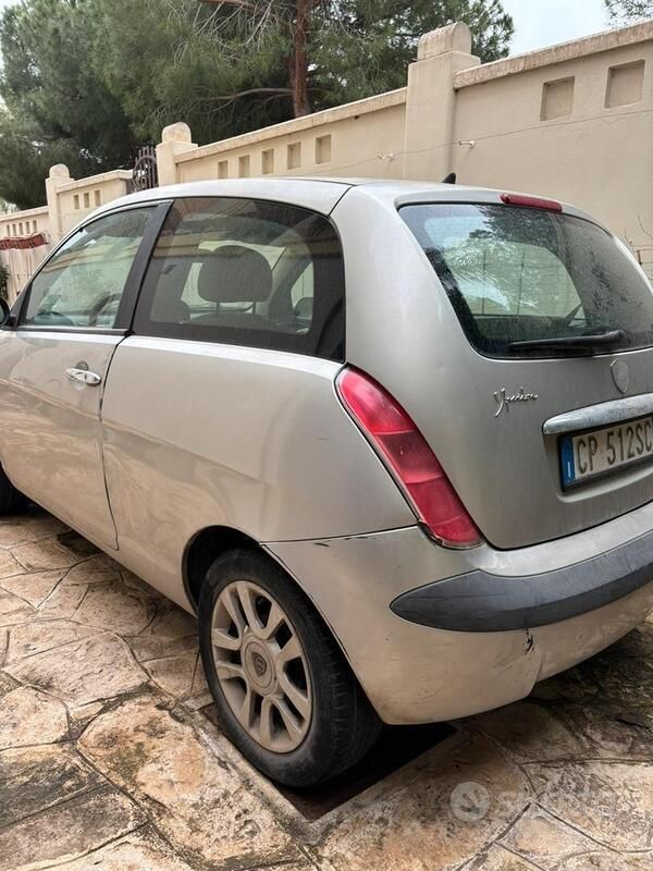 Usata Lancia Ypsilon 2004 Grigio Utilitaria