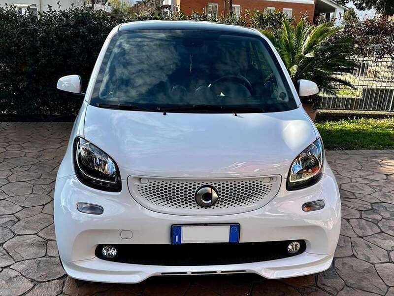 Bianco Usata 2019 Smart ForTwo Coupé Superpassion Due volumi | 13.500 € (Buon prezzo) - Immagine 1/4