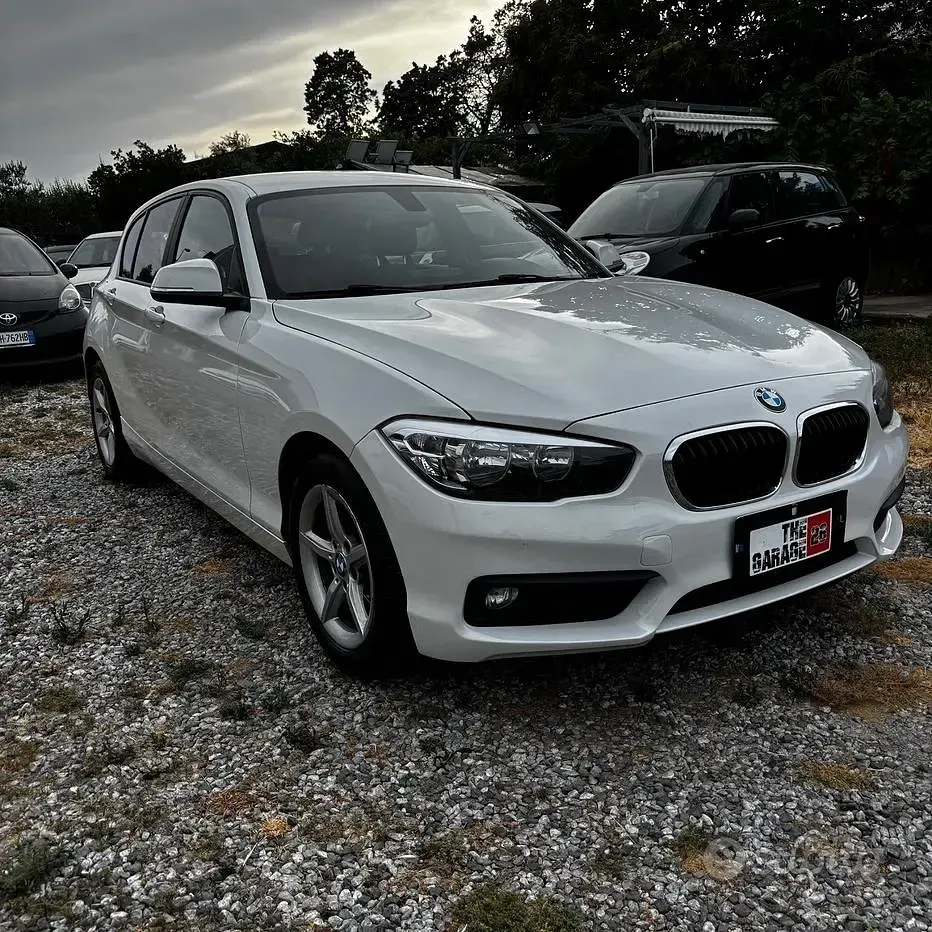 Usata BMW 118 Sport Line 150 CV (110 kW) 2015 Bianco Utilitaria