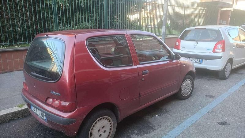 Usata Fiat 600 54 CV (39 kW) 2005 Utilitaria