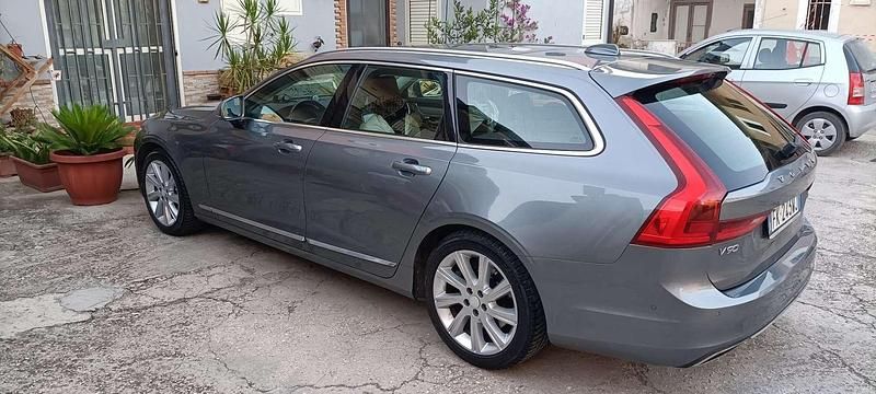 Usata 2017 Volvo V90 Inscription Station wagon | 18.000 € (Super prezzo) - Immagine 1/4