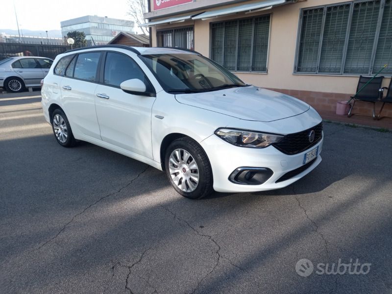 Usata Fiat Tipo 110 CV (80 kW) 2018 Bianco Station wagon