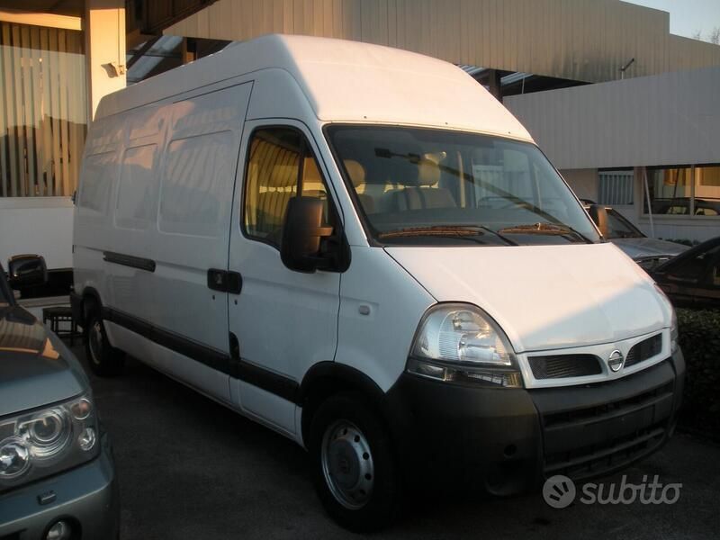 Bianco Usata 2006 Nissan Interstar Furgone | 8900 € - Immagine 1/4