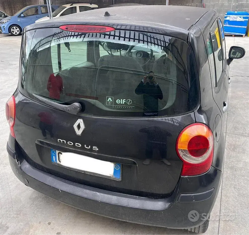Usata Renault Modus 85 CV (62 kW) 2005 Nero Monovolume