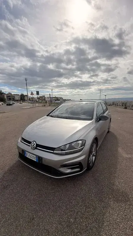 Usata VW Golf VII R-line 150 CV (110 kW) 2016 Berlina