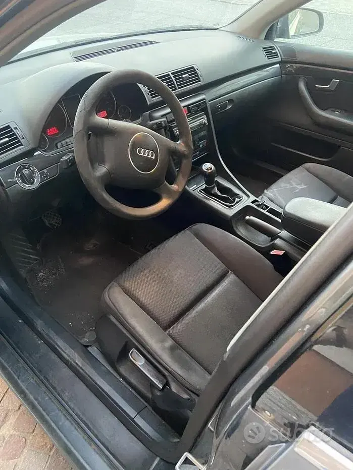 Usata Audi A4 130 CV (95 kW) 2004 Bluazzurro Station wagon