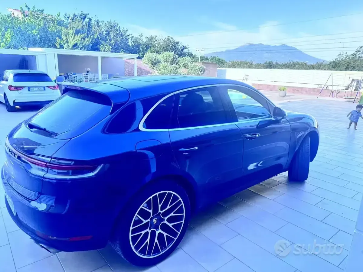 Usata Porsche Macan 245 CV (180 kW) 2019 Bluazzurro SUV